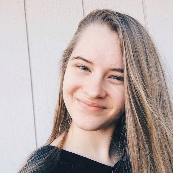 Meet the Seller!๐ - Picture 1 of 2